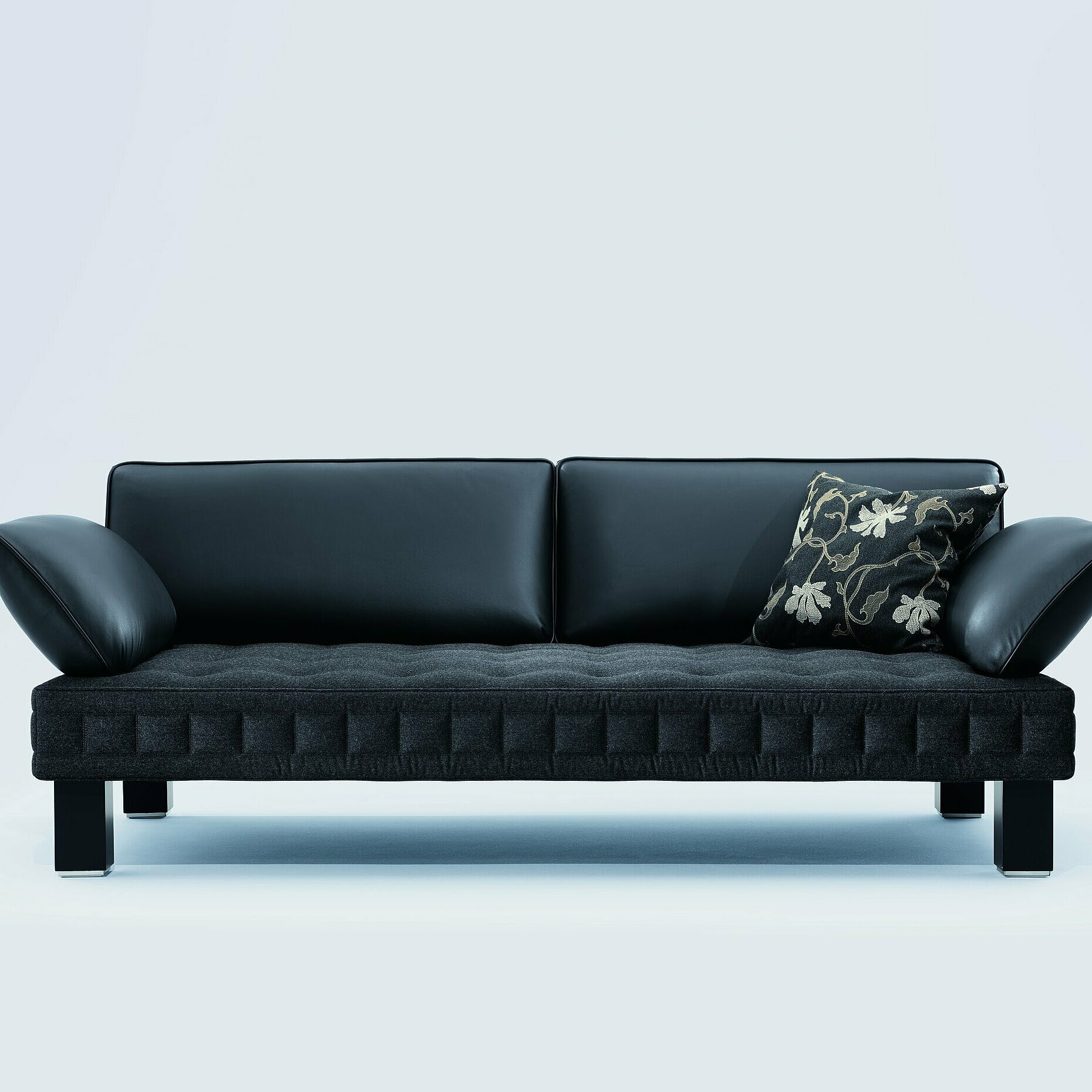 Materassi sofa in two different cover options, leather and fabric 