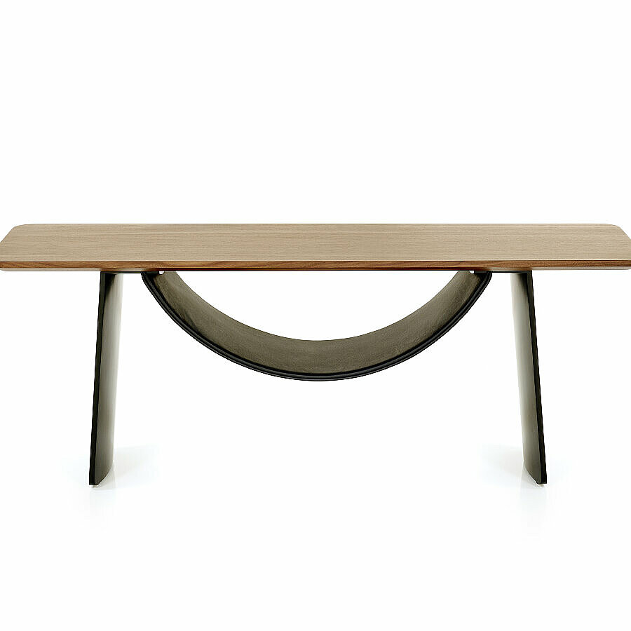 Melange Bridge Table, Tischplatte Nuss und Lederablage