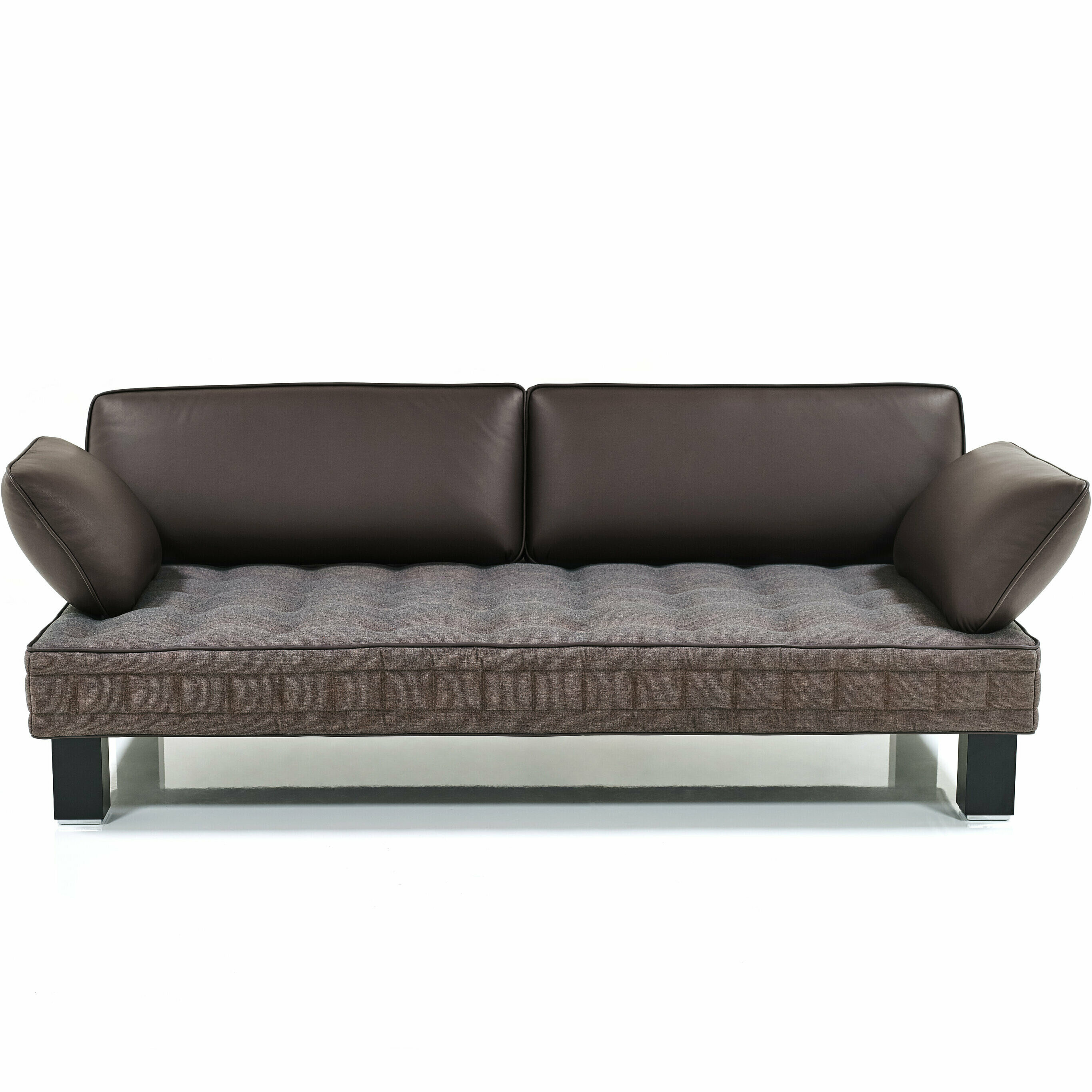 Materassi Sofa mit Sitzfäche in Arena-bronce und Lehnen + Keder in Leder Color-aubergine
