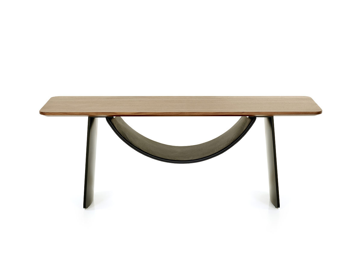 Melange Bridge Table, Tischplatte Nuss und Lederablage