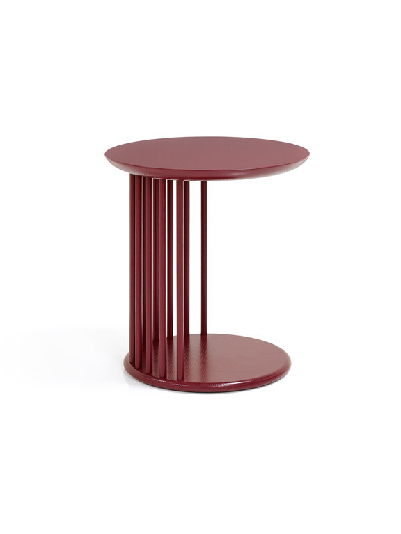red sticks table
